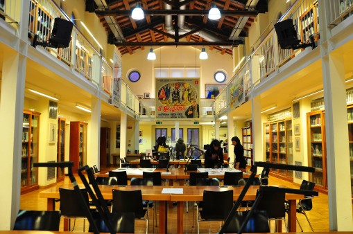 Biblioteca Renzo Renzi
